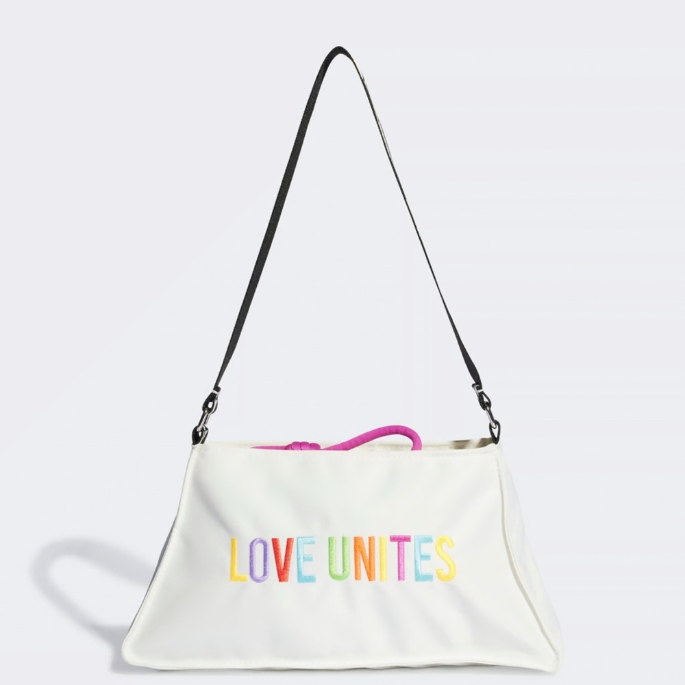 Adidas White Shoulder Bag with Stylish Design